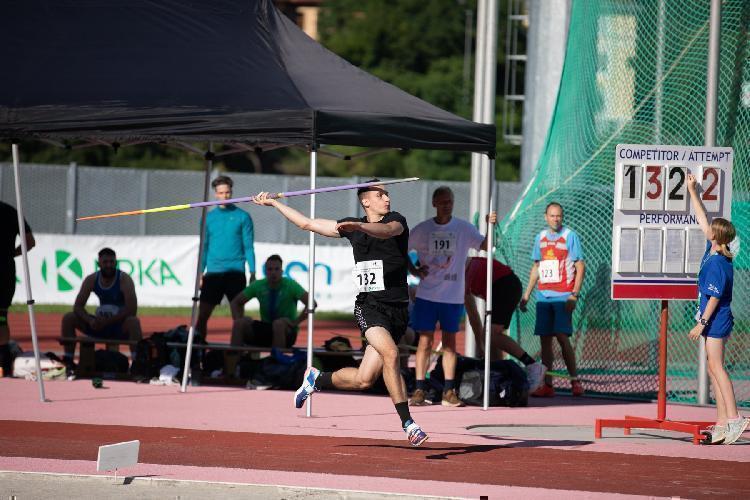 101657756523BPu-fe5482.jpg-atletskimiting-nm.si