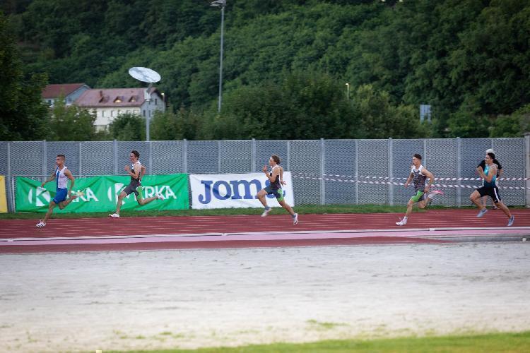 111657757411BPu-fe7076.jpg-atletskimiting-nm.si