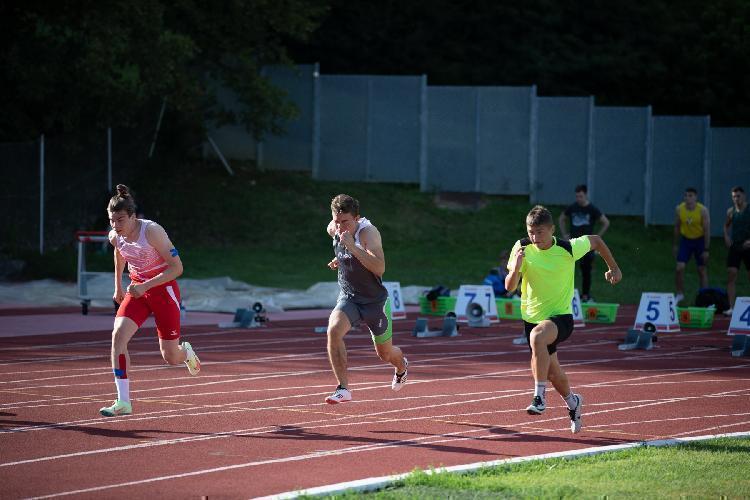 11657755956BPu-fe5418.jpg-atletskimiting-nm.si