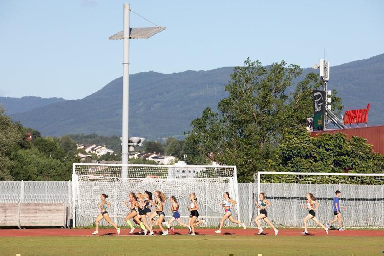 121657756891BPu-fe5970.jpg-atletskimiting-nm.si