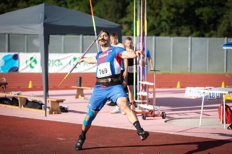 121688898657BPu-fm7384.jpg-atletskimiting-nm.si