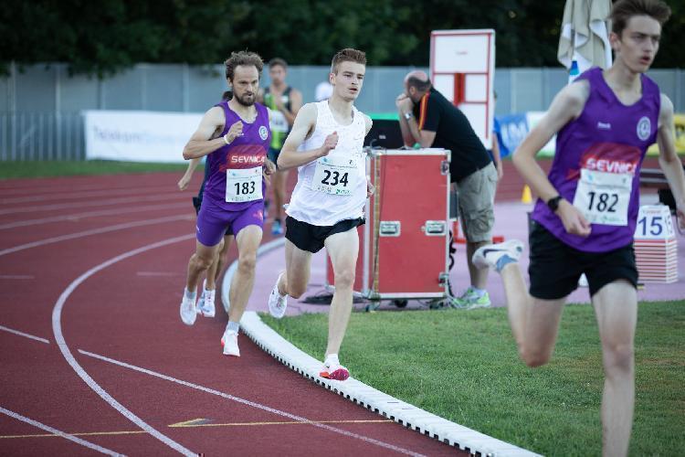 141657756958BPu-fe6085.jpg-atletskimiting-nm.si