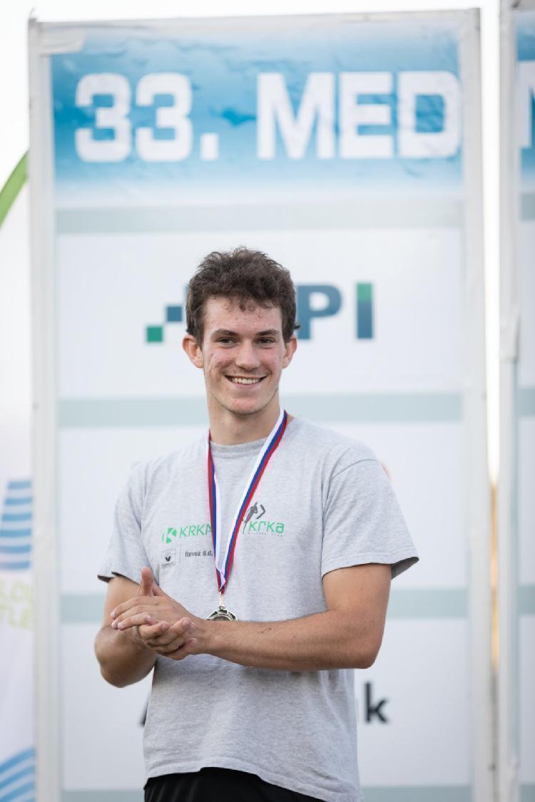 141657757096BPu-fe6271.jpg-atletskimiting-nm.si