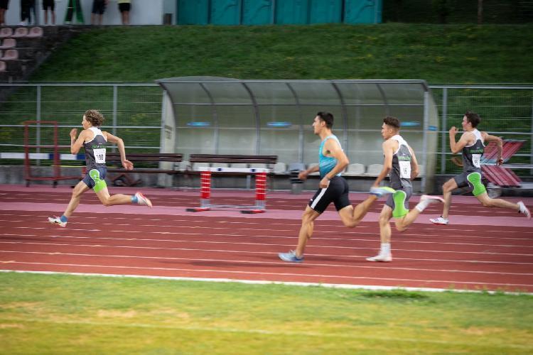 141657757411BPu-fe7091.jpg-atletskimiting-nm.si