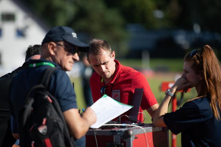 151657756523BPu-fe5517.jpg-atletskimiting-nm.si