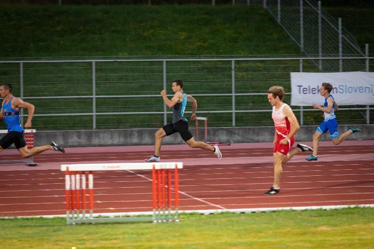 151657757411BPu-fe7121.jpg-atletskimiting-nm.si