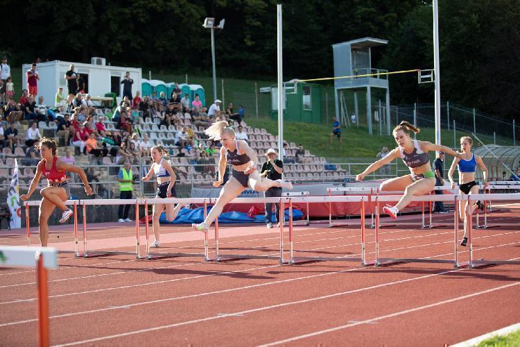 181657756683BPu-fe5713.jpg-atletskimiting-nm.si