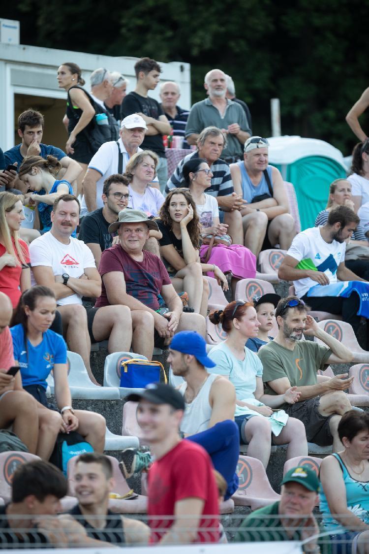 21689084894BPu-fm8028.jpg-atletskimiting-nm.si