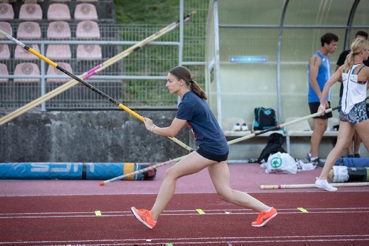 21689097952BPu-fm8231.jpg-atletskimiting-nm.si