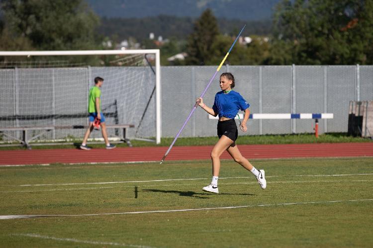 31657756523BPu-fe5444.jpg-atletskimiting-nm.si