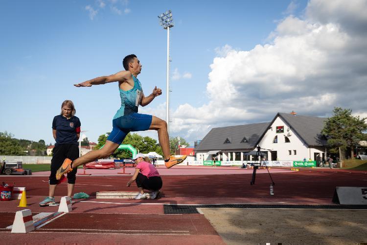 31688898194BPu-fm7273.jpg-atletskimiting-nm.si