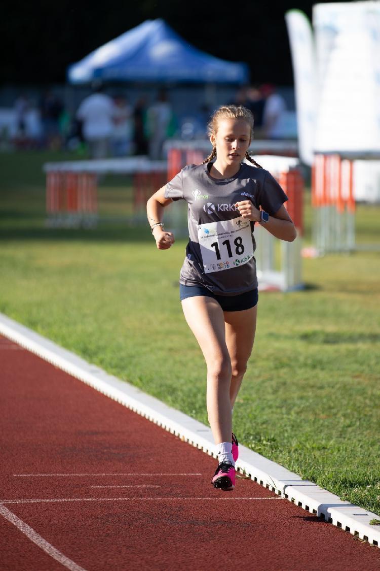 41657756847BPu-fe5856.jpg-atletskimiting-nm.si