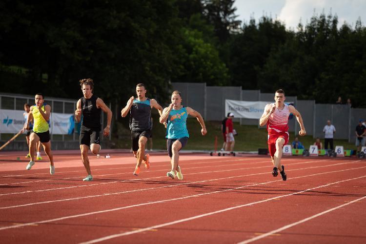 41688897894BPu-fm7201.jpg-atletskimiting-nm.si