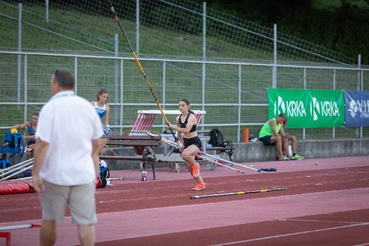 41689105198BPu-fm8583.jpg-atletskimiting-nm.si