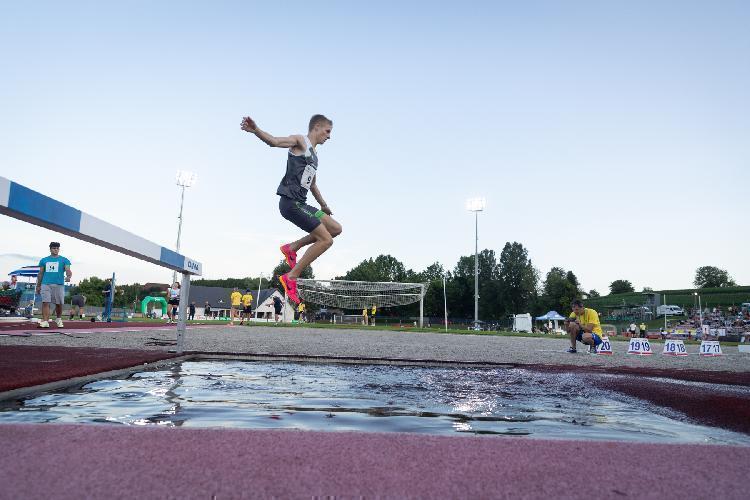 51689099866BPu-fm8418.jpg-atletskimiting-nm.si