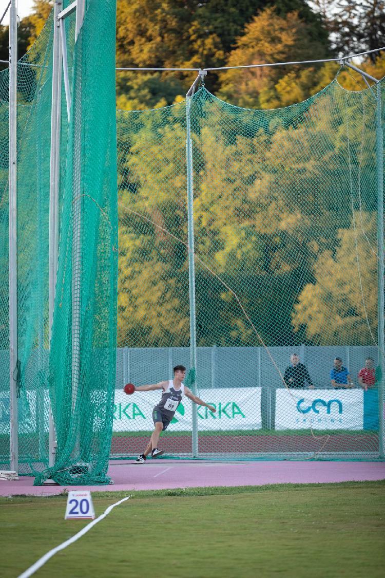 71657757379BPu-fe6828.jpg-atletskimiting-nm.si