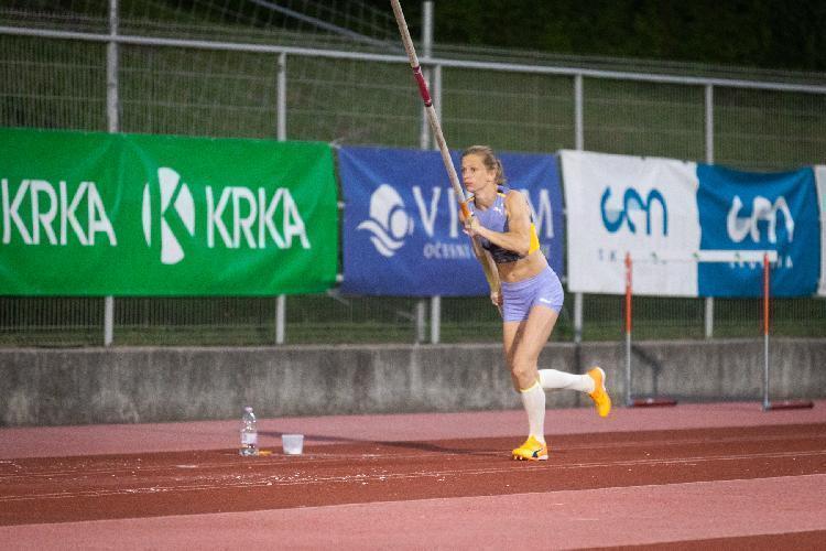 71689106036BPu-fm8697.jpg-atletskimiting-nm.si