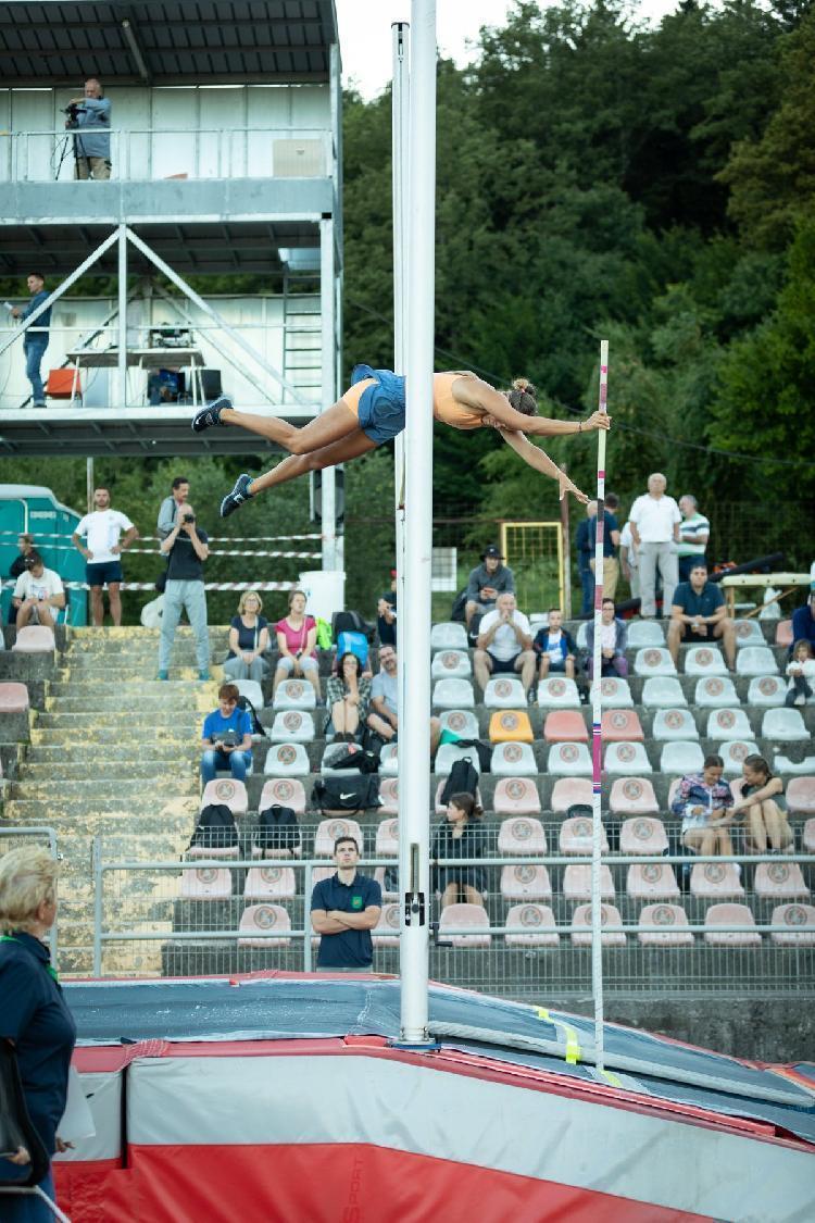 81657757335BPu-fe6698.jpg-atletskimiting-nm.si