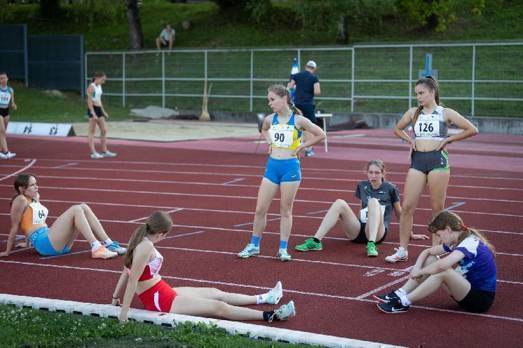 81689077301BPu-fm7866.jpg-atletskimiting-nm.si