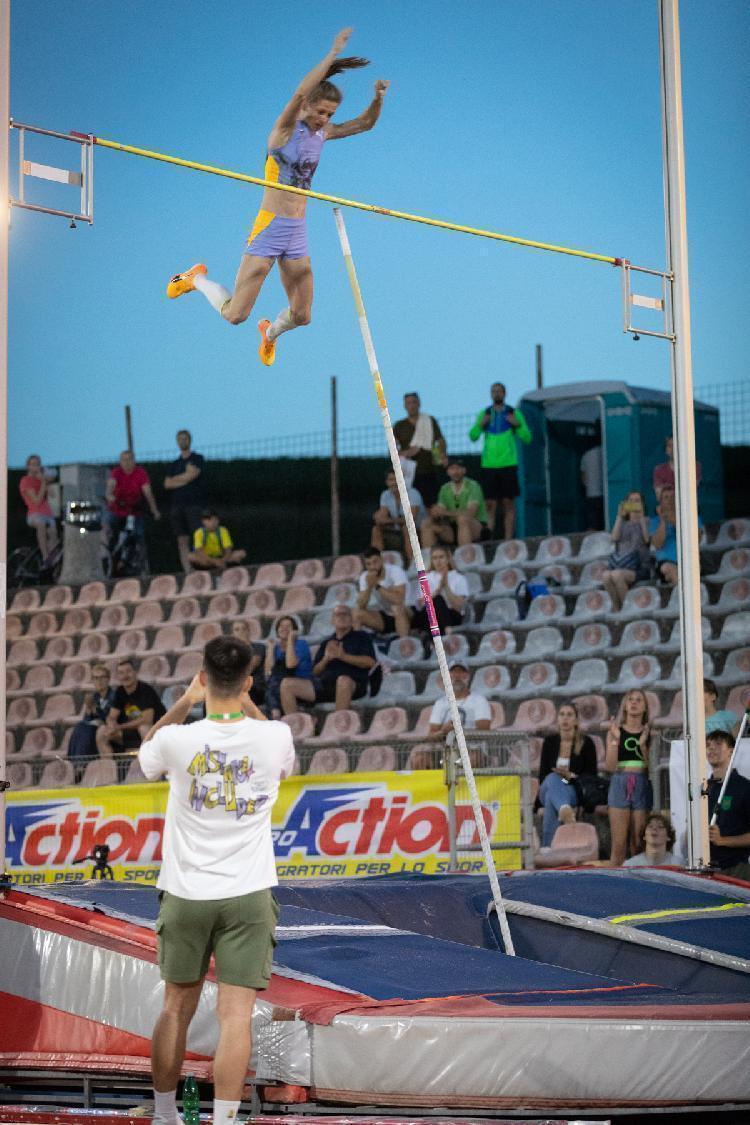 81689106065BPu-fm8711.jpg-atletskimiting-nm.si