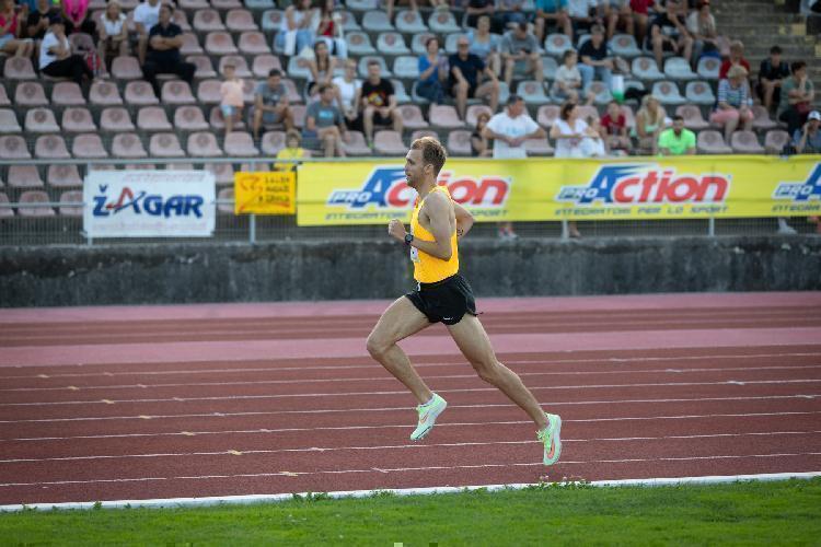 91689085085BPu-fm8075.jpg-atletskimiting-nm.si