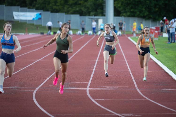 91689086153BPu-fm8135.jpg-atletskimiting-nm.si