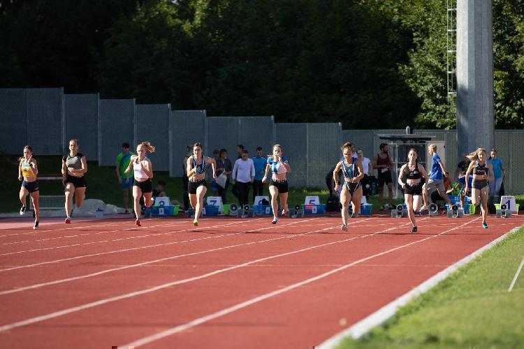 BPu-fe5279.jpg-atletskimiting-nm.si