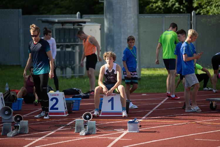 BPu-fe5349.jpg-atletskimiting-nm.si